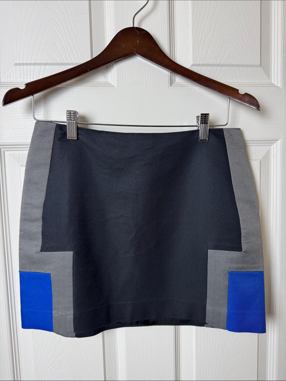 CORI COLLECTION Color-block Mini Skirt in Grey & Black w/Blue Accents EU 40 US 8